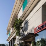 Centro comercial Pabellón Bosques / Taller David Dana