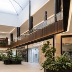 Centro comercial Pabellón Bosques / Taller David Dana